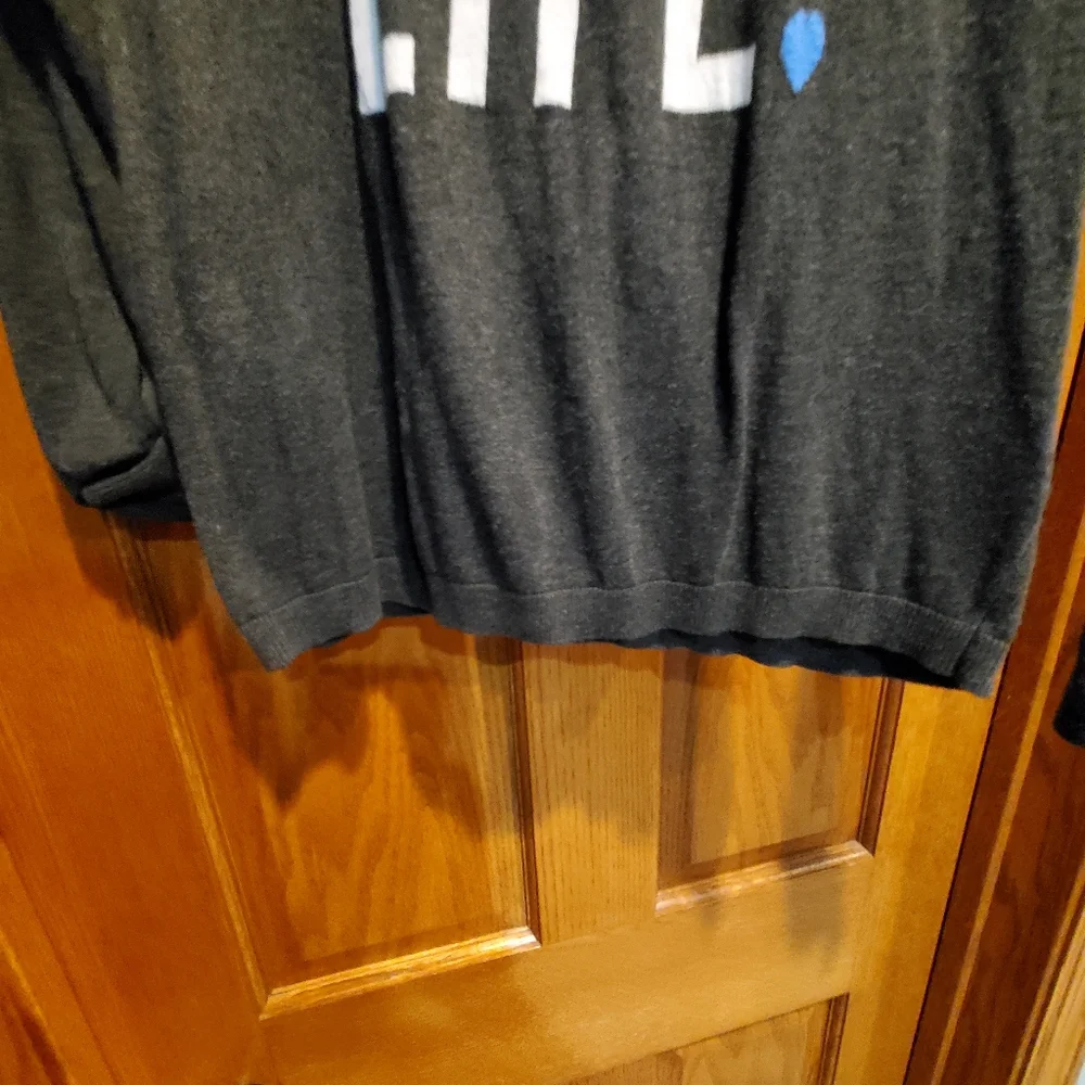 Old Navy, Women's size Medium, Light Weight, Sweater, Love Life, Good Shape - Picture 4 of 7